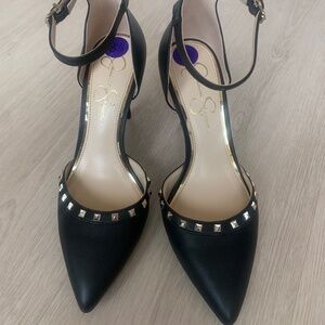 Jessica Simpson JP-Lyviana Heel Black Pointy-Toe Stiletto Pump w/Gold-Tone Studs